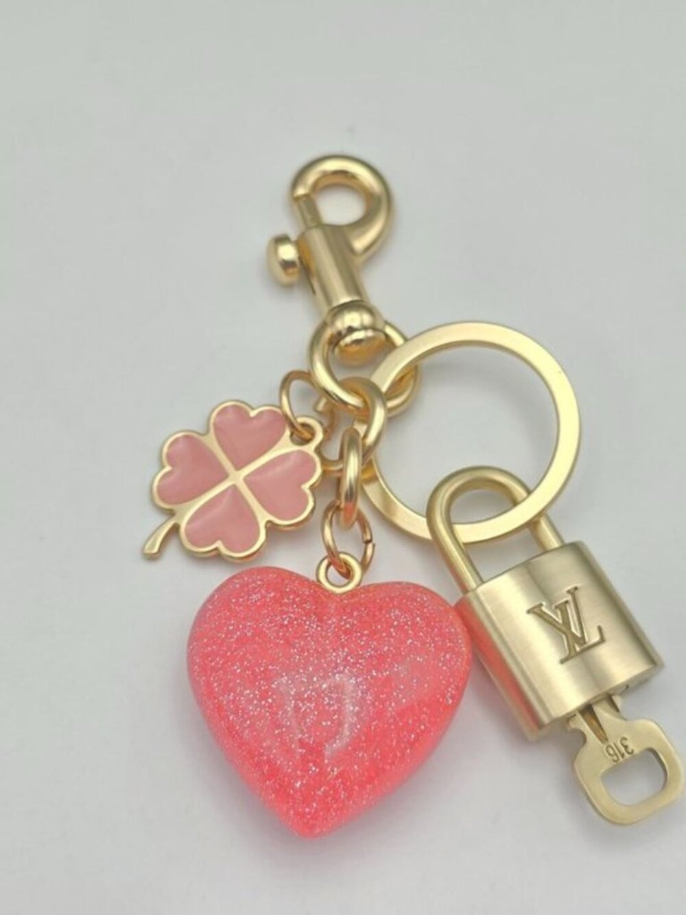 Authentic Louis Vuitton Gold Lock & Key ✨ Unbranded Heart Bag Charm Keychain - Picture 9 of 10